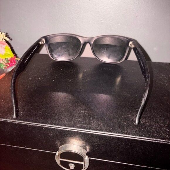 Ray-Ban Wayfarer Classic Matte Black Sunglasses - Picture 3 of 5